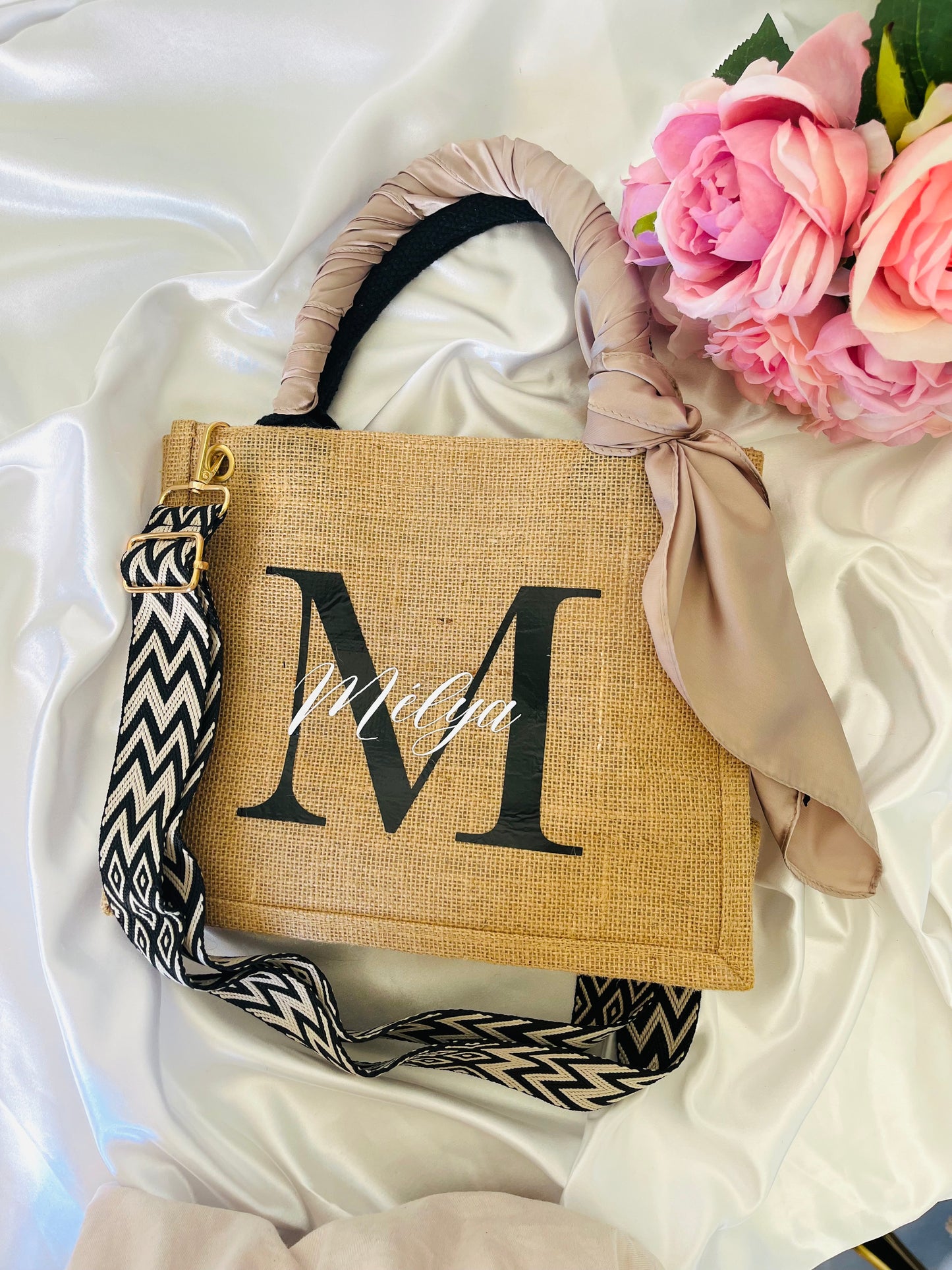 SAC EN JUTE "LE CUSTOMIZER CHIC " AVEC SANGLE & FOULARD