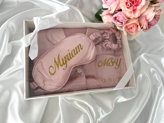 COFFRET PYJAMA A PLUMES ELEGANT